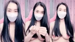 Montok Payudara Bulat Dengan Puting Merah Jambu Live