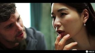 Gadis Kpop Asia Imut Ngecesin Air Mani – Cewek Jepang Muka Beku Ditembak Muka
