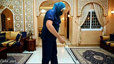 Babe Berhijab Cuma Disuruh Ngewe Bos, Abis Itu Telan Habis Air Mani.