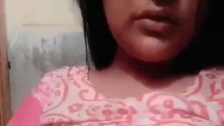 Bhabhi Savita Pamerin Payudara Montoknya Yang Bikin Tegang