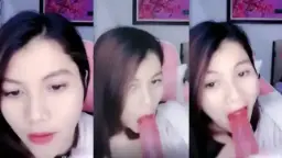 Marimar Kimmy Colokin Dildo Jepit Sambil Remas-remas Toket.