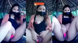 Ravicha Colmek Di Luar, Basah Kuyup Kena Liur Sendiri