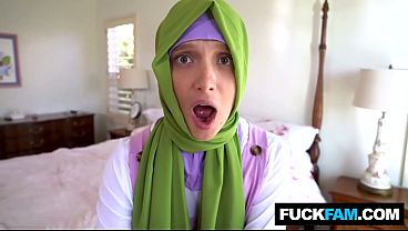 Horny Hijabi Pertama Kali Ngerasain Kontol, Izzy Lush Sama Donnie Rock.