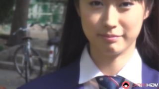 Tomomi Motozawa Pake Seragam Sekolah, Nge-sedot Temen Sekelas Sampe Basah