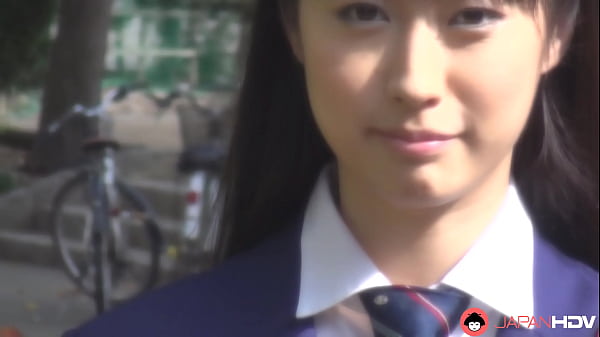 Tomomi Motozawa Pake Seragam Sekolah, Nge-sedot Temen Sekelas Sampe Basah