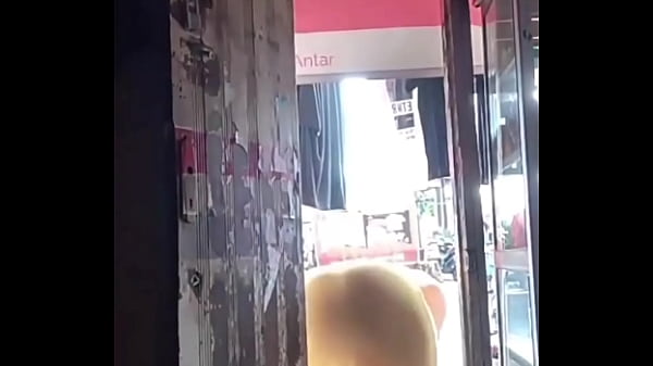 Bokep Indo, Udah Nggak Sabar Jemur Baju, Malah Diajak Crot-crotan.