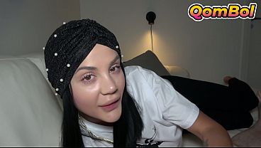 Ngenotin Abis, Ngewe Sama Kakak Tiri Hijab Turki Elnaz Yang Bikin Lo Makin Tegang.