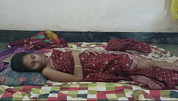 Desi Bhabhi Ke Gaand Mein Padosi Ne Lund Daal Diya