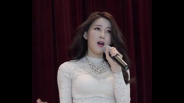 Gadis Korea Yang Bikin Mabuk Kepayang, Siap Bikin Lo Ngerasa Panas Dingin.
