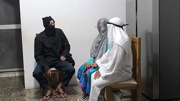 Upacara Pacaran Arab! Pasangan Selingkuh Minta Nasihat Di Depan Pendeta Arab, Akhirnya Ngewe Di Tempat. Film Panas Arab Latin.
