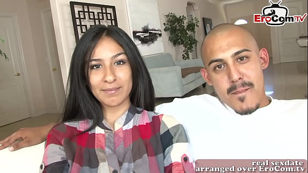 Pasangan Arab Amatir Coba Ngentot Pertama Kali Bareng Cewek Kurus