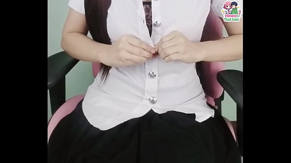 Mahasiswi Ngewe, Nia Pamer Memek Di Meja Komputer, Mainin Colokan Sampai Basah