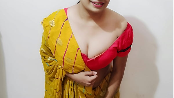 बहू ने देवर को हाथ से खुद को सहलाते हुए पकड़ा, फिर उसके बड़े लंड से जोरदार चुदाई की (हिंदी ऑडियो)