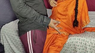 Dever Ne Desi Bhabhi Ki Chut Ki Pyaas Apni Lal Aag Se Bujhai, Jab Tak Woh Chikhti Rahi.