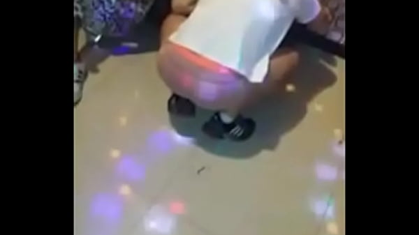 [korean Hot Vid] Di Karaoke, Rok Ditarik & Celana Dalam Dibuka – Hot Korea – Colmek Aja Dot Com