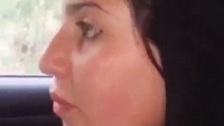 Video Mobil: Cewek Pathani Cantik Ngeblow Di Dalam Mobil, Bikin Mulus!