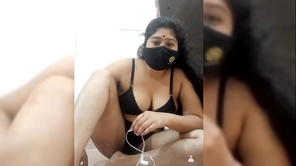 Desi Cewek Lagi Live Col**an Panas.