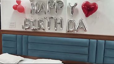 Bhabhi Ne Birthday Pe Apne Dever Ko Aisa Surprise Diya, Apni Gilli Chut Hi Gift Kardi