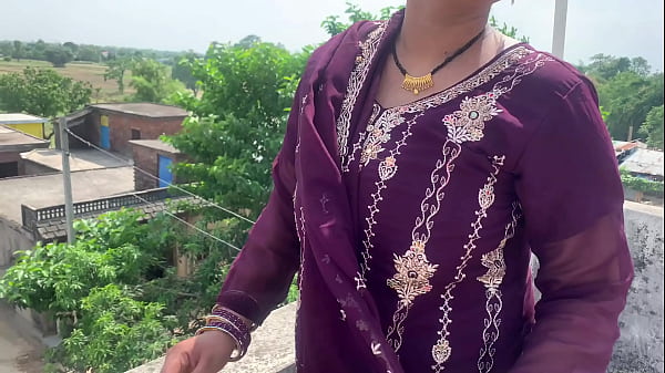 Bhojpuri Ghar Ki Aurat Ne Apni Gaand Aur Chut Ka Maza Diya, Hindi Me Audio Ke Saath.