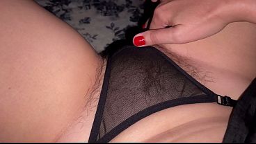Tonton Ibu Nakal Ini Mainin Memek Bulunya Yang Basah Kena Jari-jari. Fpov