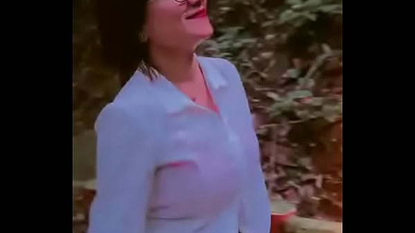 Desi Cewek Babita, Goyangannya Bikin Meleleh