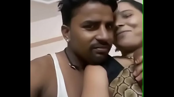 Mendesek Desi Tante Dengan Susu Gede Bikin Nafsu Makin Naik