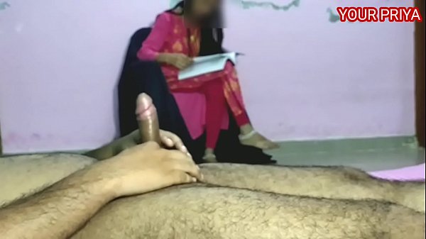 Priya Digoda Dan Ditusuk Dari Belakang. Dengan Suara India Yang Panas.