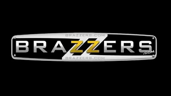 Brazzers, Bintang Porno, T**ek Gede Banget Bikin Ngiler.