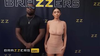 Brazzers – Violet Myers Mamerin Lubang Pantat Ke Paparazi