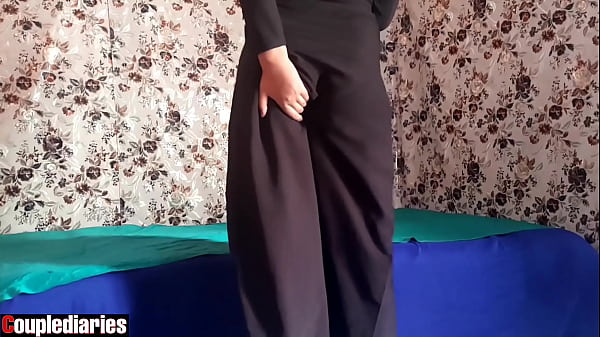 Istri Arab Berjilbab Lagi Sange, Langsung Nelpon Selingkuhannya.