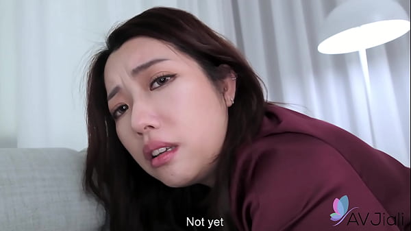 Cici, Si Ibu Rumah Tangga Seksi China, Mainin Kontol Keras Dengan Dadanya Yang Montok.