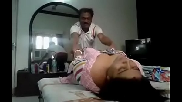 Bokep India Nempel Di Dada Gede, Crot Di Sela-sela Tetek.