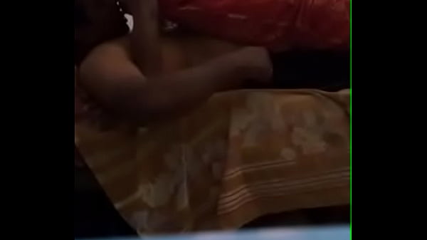 Desi Istri Lagi Nungging Di Atas, Siap Digoyang