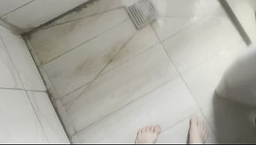Aku Nemu Getol Di Kamar Mam Tiri Arabku, Trus Kasi Dia Cobain Kontol Asli.