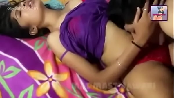Desi Indian Cewek, Siap Bikin Loe Tegang Dengan Gaya Seksi Dan Erotisnya