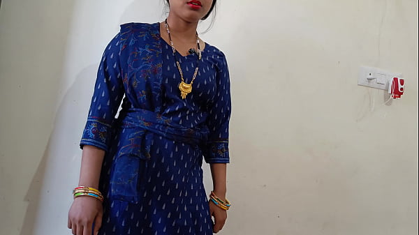 Desi Gao Ki Garmi Wali Naukarani Ne Kuttiya Style Mein Dard Se Chilla Kar Hindi Mein Audio Diya