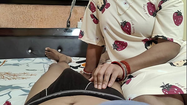 देसी जोड़े ने रात भर चूदाई की, भारतीय हिंदी ब्लू फिल्म