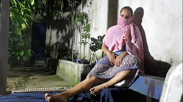 Desi Fantasi Basah Penuh Gerakan Liar